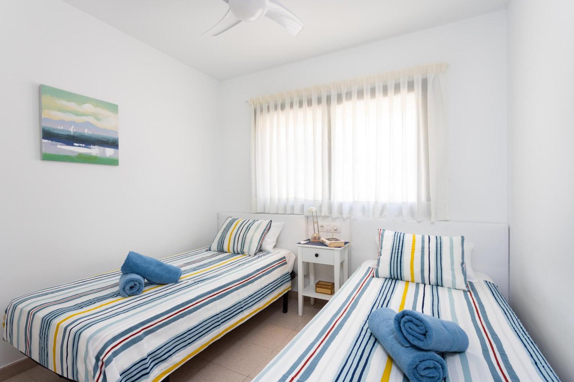 Frontline Playa Las Vistas With Pool, Parking, Sea Los Cristianos  Extérieur photo